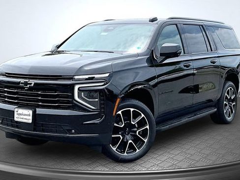 New 2026 Chevrolet Suburban RST w/ Comfort Package AWD/4WD image 1