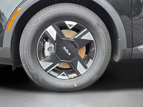 New 2026 Kia Sportage LX FWD image 9
