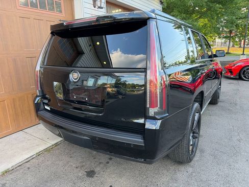 Used 2015 Cadillac Escalade Premium AWD/4WD image 3