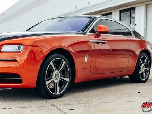 Used 2015 Rolls-Royce Wraith RWD image 49