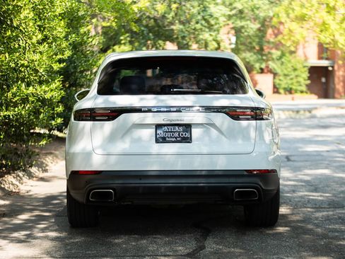 Used 2019 Porsche Cayenne AWD/4WD image 10