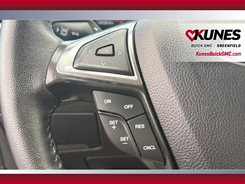Used 2024 Ford Edge SEL AWD/4WD image 16
