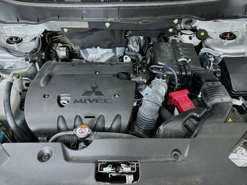 Used 2025 Mitsubishi Outlander Sport SE AWD/4WD image 31