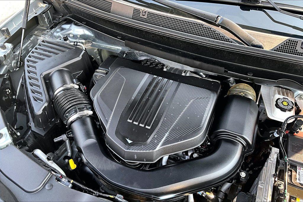 Used 2024 Chevrolet Traverse RS AWD/4WD image 32