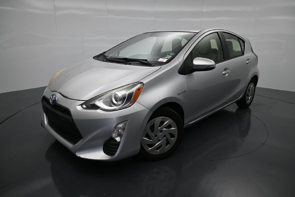 Used 2016 Toyota Prius C One FWD image 9