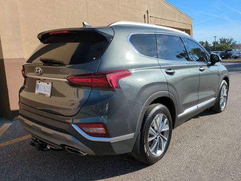 Used 2019 Hyundai Santa Fe Limited image 4