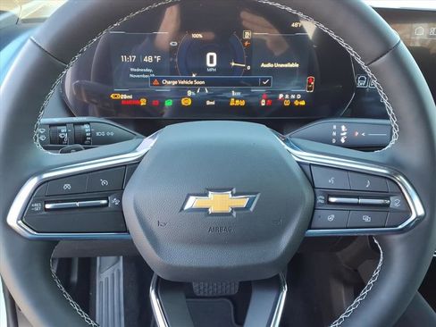 New 2026 Chevrolet Equinox EV LT image 17