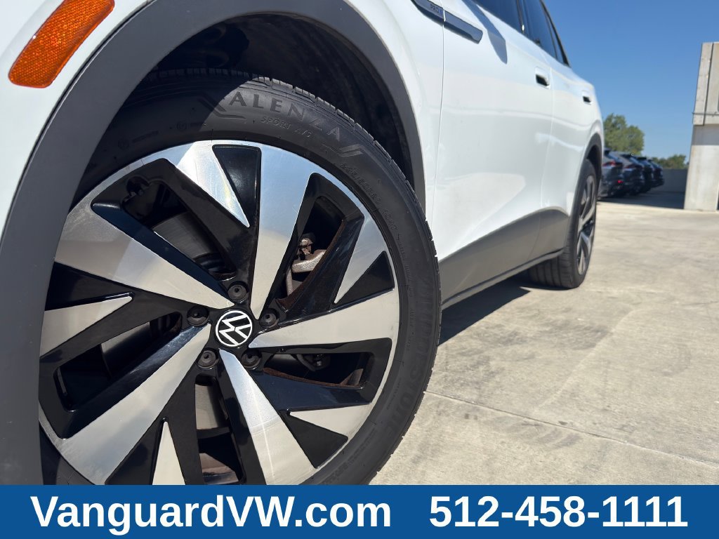 Used 2022 Volkswagen ID.4 Pro S w/ Gradient Package RWD image 4