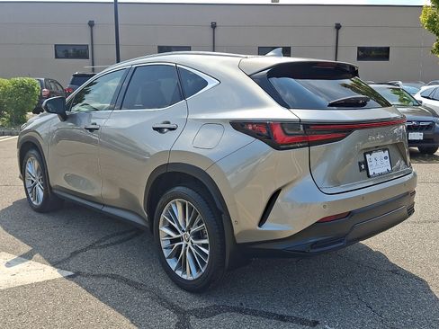 Used 2024 Lexus NX 350h AWD w/ Vision Package image 4