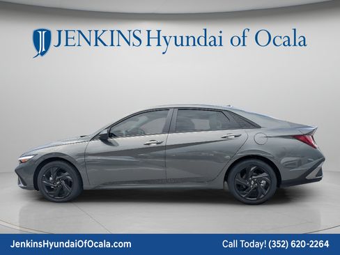 New 2026 Hyundai Elantra SEL Sport FWD image 7