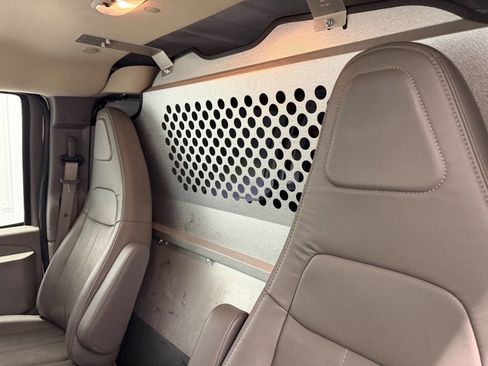 Used 2021 Chevrolet Express 3500 Extended w/ Driver Convenience Package image 8