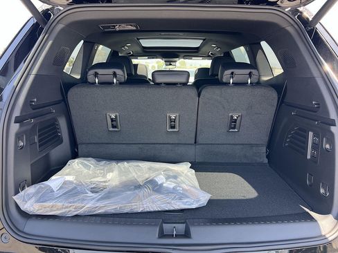 New 2026 Buick Enclave Avenir w/ Super Cruise Package FWD image 31