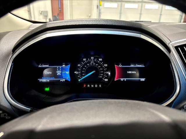 Used 2019 Ford Edge Titanium w/ Equipment Group 301A AWD/4WD image 17