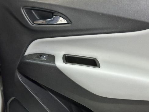 Used 2020 Chevrolet Equinox LS w/ LS Convenience Package image 35