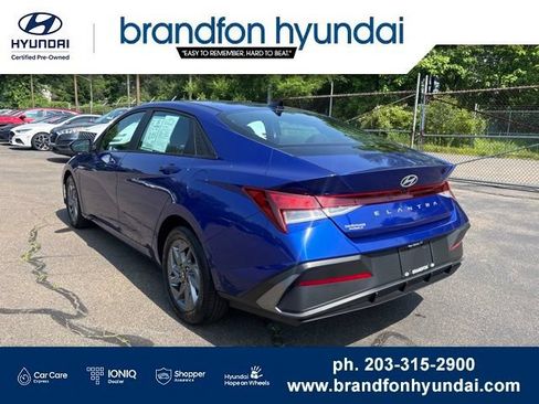 Used 2024 Hyundai Elantra SEL FWD image 4
