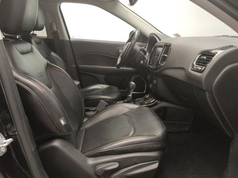 Used 2018 Jeep Compass Limited w/ Navigation Group image 21