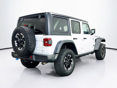 Used 2024 Jeep Wrangler Unlimited Rubicon 4xe w/ Technology Group AWD/4WD image 9