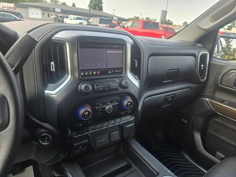 Used 2019 Chevrolet Silverado 1500 RST w/ True North Edition AWD/4WD image 16