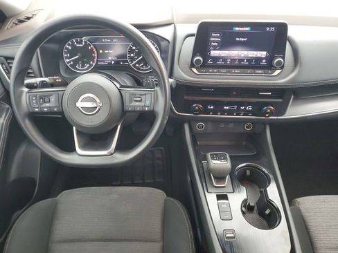 Used 2023 Nissan Rogue SV image 15
