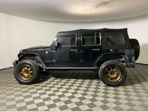 Used 2016 Jeep Wrangler Unlimited Rubicon AWD/4WD image 8