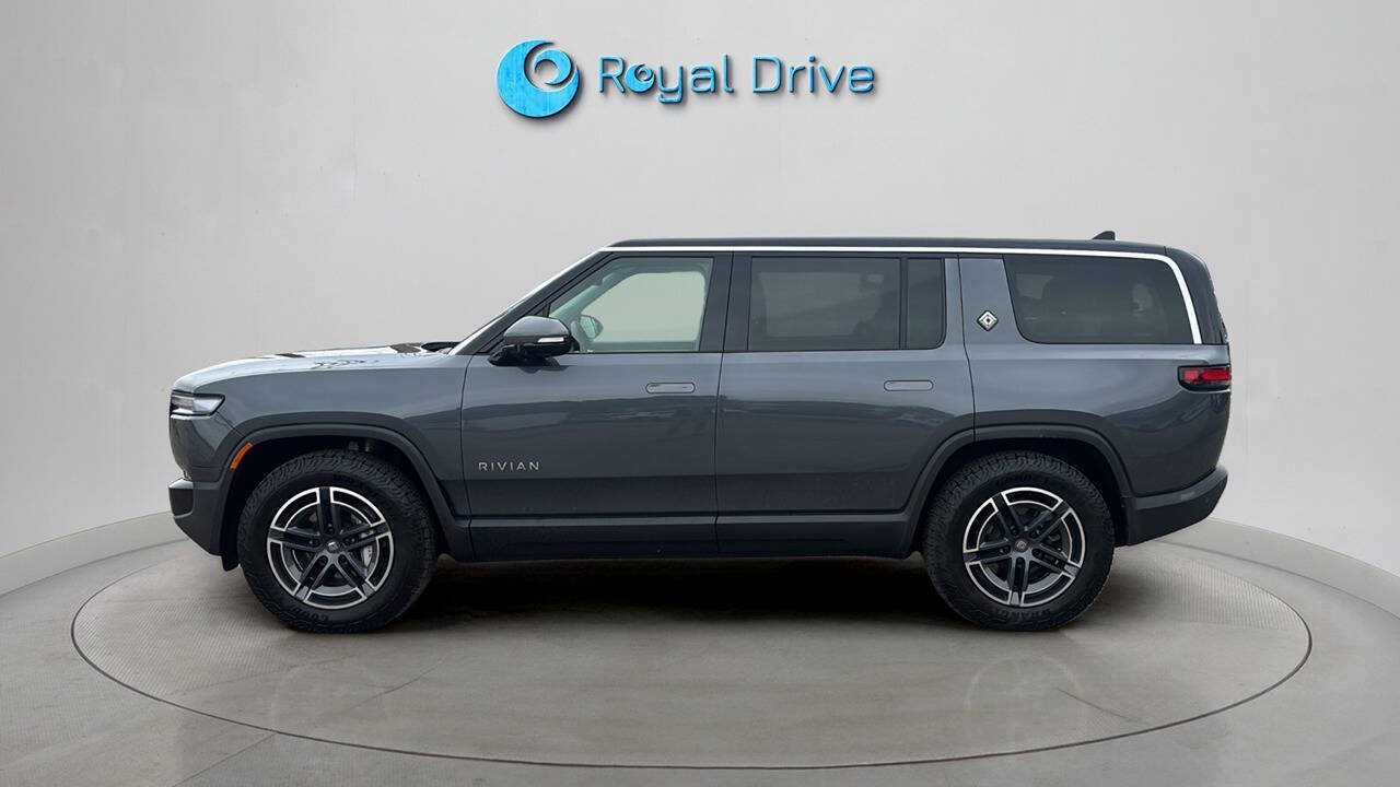 Used 2025 Rivian R1S Adventure Dual AWD/4WD image 2