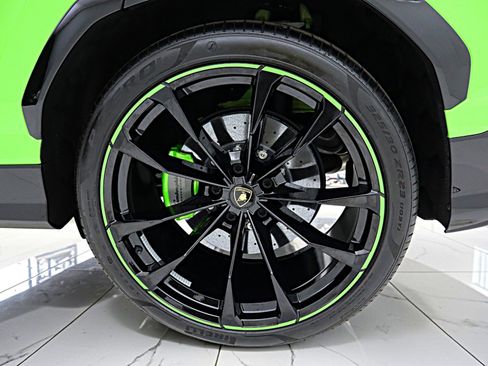 Used 2021 Lamborghini Urus AWD/4WD image 51