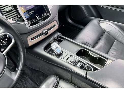 Used 2021 Volvo XC90 T8 Inscription w/ Advanced Package image 18