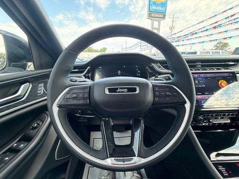 Used 2024 Jeep Grand Cherokee Trailhawk w/ Advanced Protech Group II AWD/4WD image 15