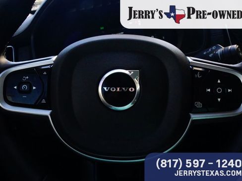 Used 2025 Volvo XC90 B6 Core w/ Protection Package Premier AWD/4WD image 13
