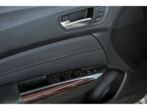 Used 2015 Acura TLX V6 w/ Technology Package FWD image 9