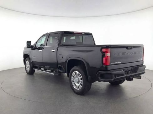 Used 2020 Chevrolet Silverado 2500 High Country image 5