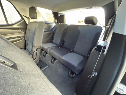 Used 2018 Chevrolet Traverse LS image 60