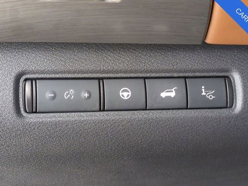 Used 2022 Nissan Pathfinder Platinum w/ Cargo Package image 18