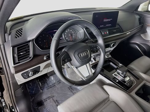 Used 2023 Audi Q5 2.0T Premium AWD/4WD image 9