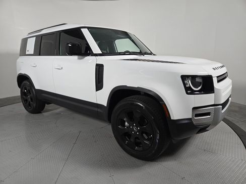 Used 2022 Land Rover Defender 110 S AWD/4WD image 16