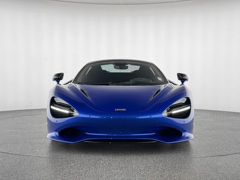 Used 2024 McLaren 750S Spider RWD image 5