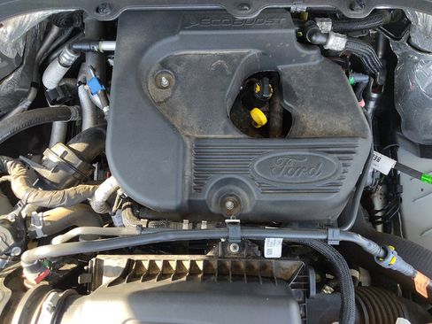 Used 2020 Ford Explorer XLT w/ Equipment Group 202A RWD image 30