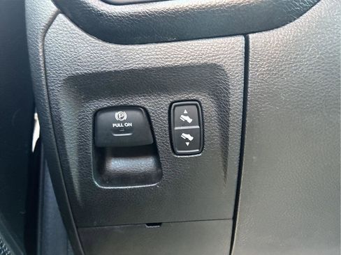 Used 2022 RAM 1500 Big Horn AWD/4WD image 16