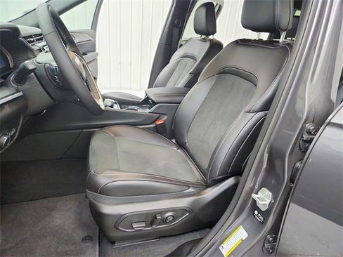 New 2025 Jeep Grand Cherokee L Altitude image 19