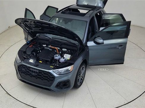 Used 2025 Audi Q5 e Premium Plus w/ Premium Plus Package image 82