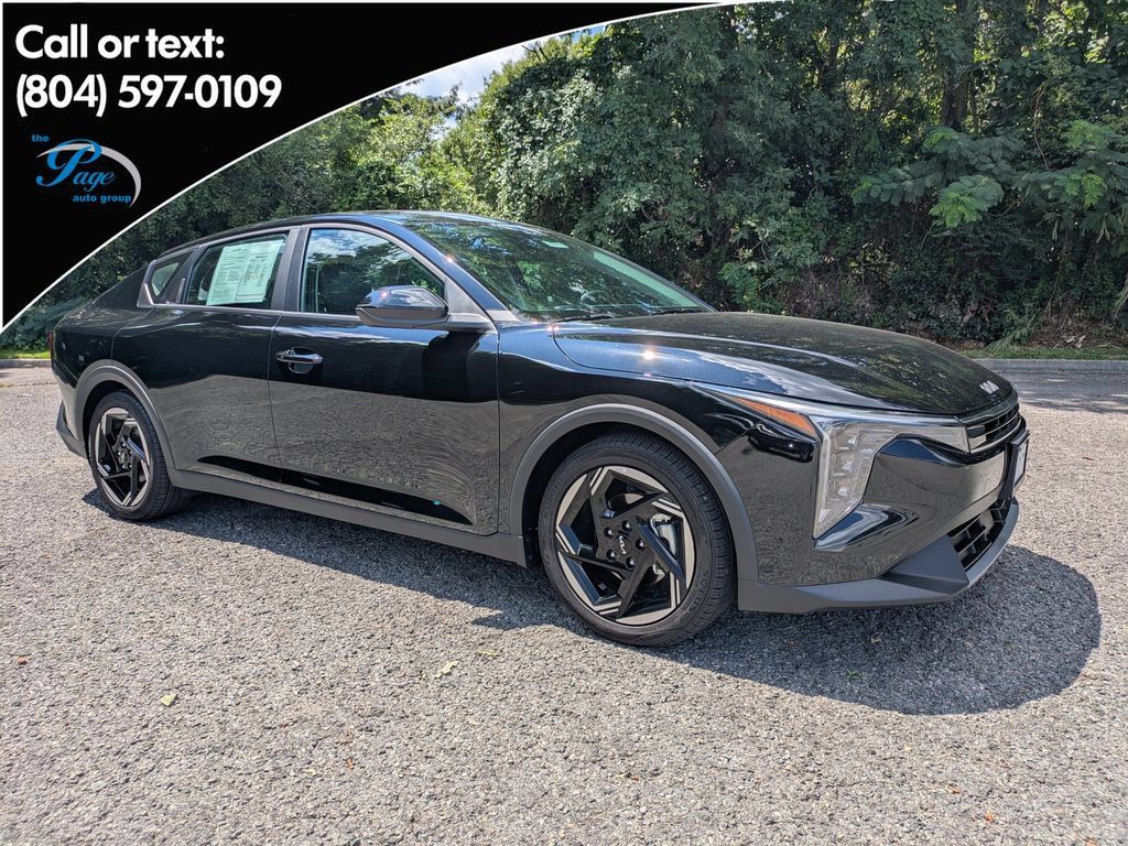 Used 2025 Kia K4 EX FWD image 1