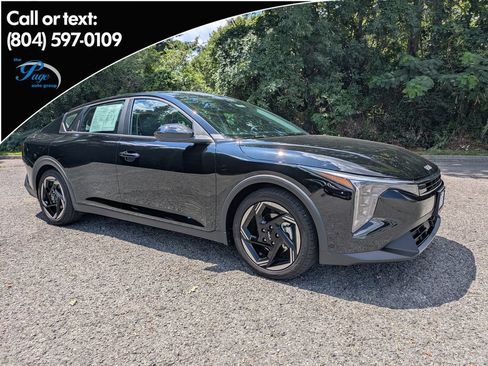 Used 2025 Kia K4 EX FWD image 1