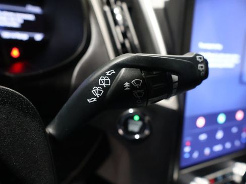 Used 2024 Ford Edge ST-Line image 34