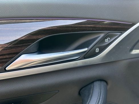 Used 2018 BMW 530i xDrive image 21