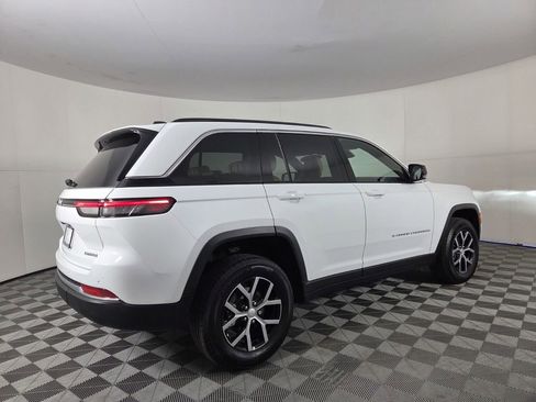 New 2025 Jeep Grand Cherokee Limited image 3