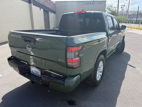 Used 2023 Nissan Frontier SV w/ SV Premium Package RWD image 11