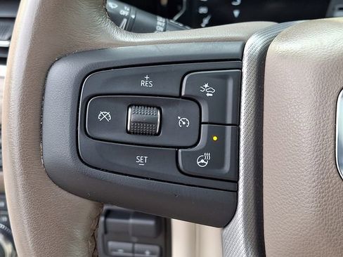 Used 2022 GMC Yukon Denali w/ Denali Ultimate Package AWD/4WD image 19