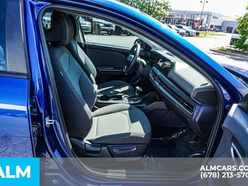 Used 2025 Kia K4 FWD image 23