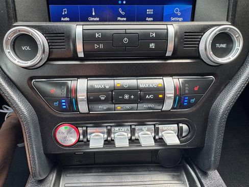 Used 2020 Ford Mustang Premium image 20