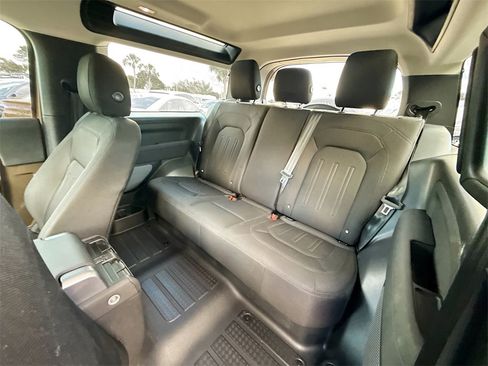 Used 2022 Land Rover Defender 90 image 27